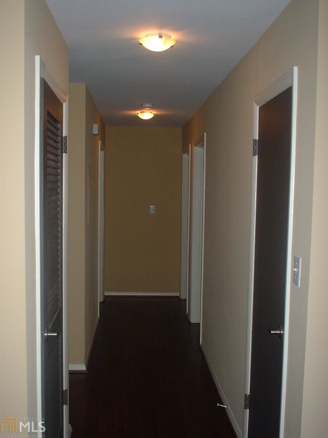 Building Photo - 3046 Briarcliff Rd NE