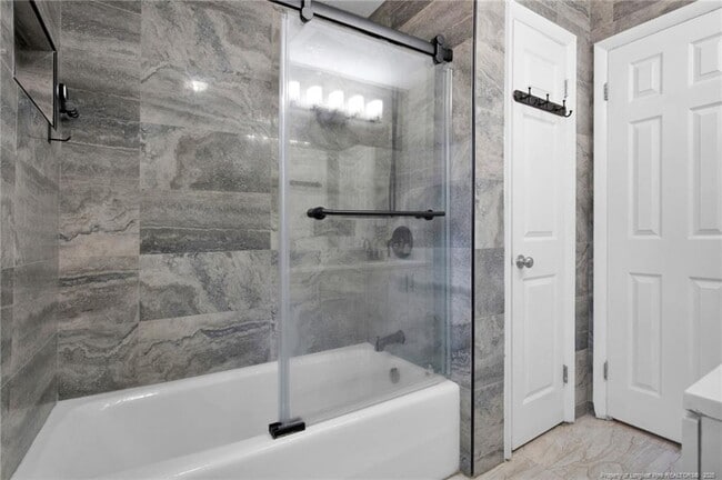 Building Photo - 511 Dandridge Dr