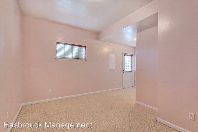 Building Photo - 4 br, 3.5 bath House - 4605 Briarwood Drive