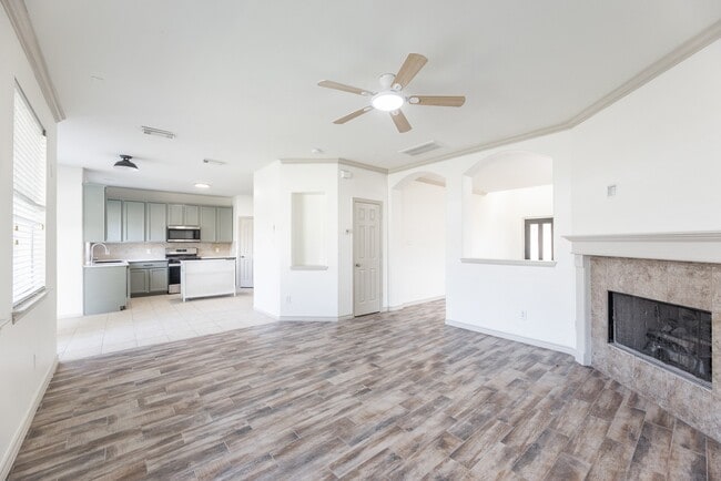 Building Photo - 32506 Rosella Ln