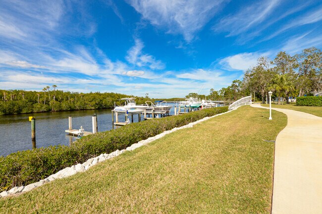 Building Photo - 2504 SE Anchorage Cove