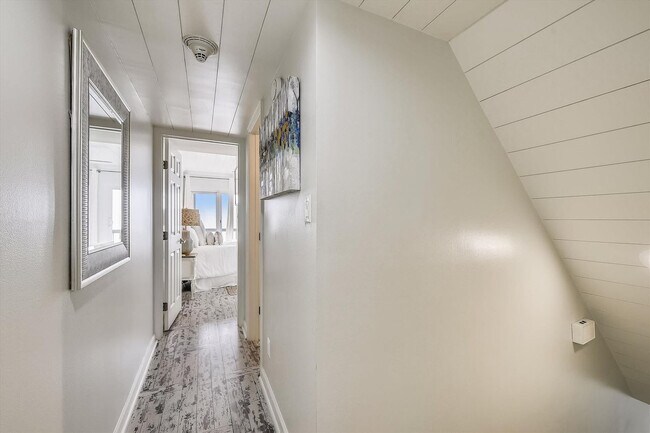 Building Photo - 23223 Front Beach Rd