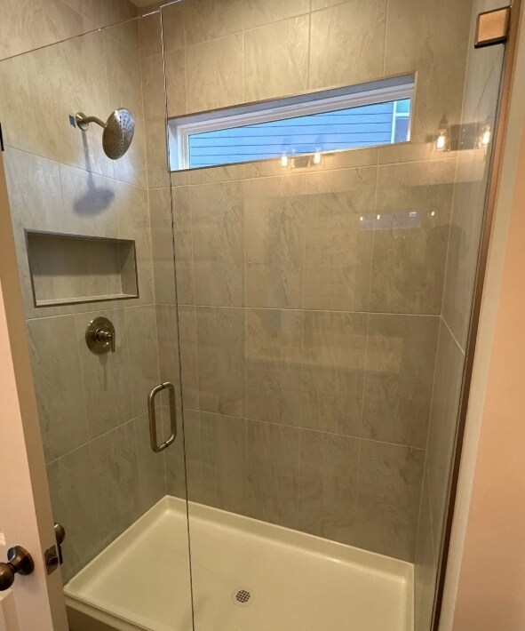 Building Photo - 5049 Greentree Dr