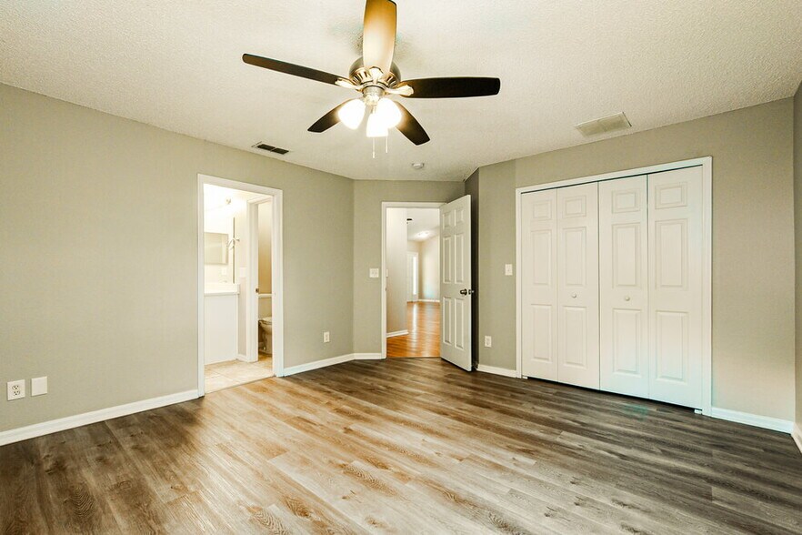 Building Photo - 1320 Rain Forest Ln