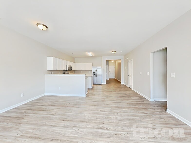 Building Photo - 1032 Garrison Rd