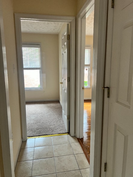 Building Photo - 209 S McPherson Church Rd