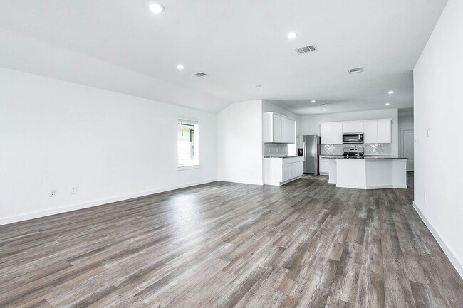 Building Photo - 1122 Fringed Bluestar Dr
