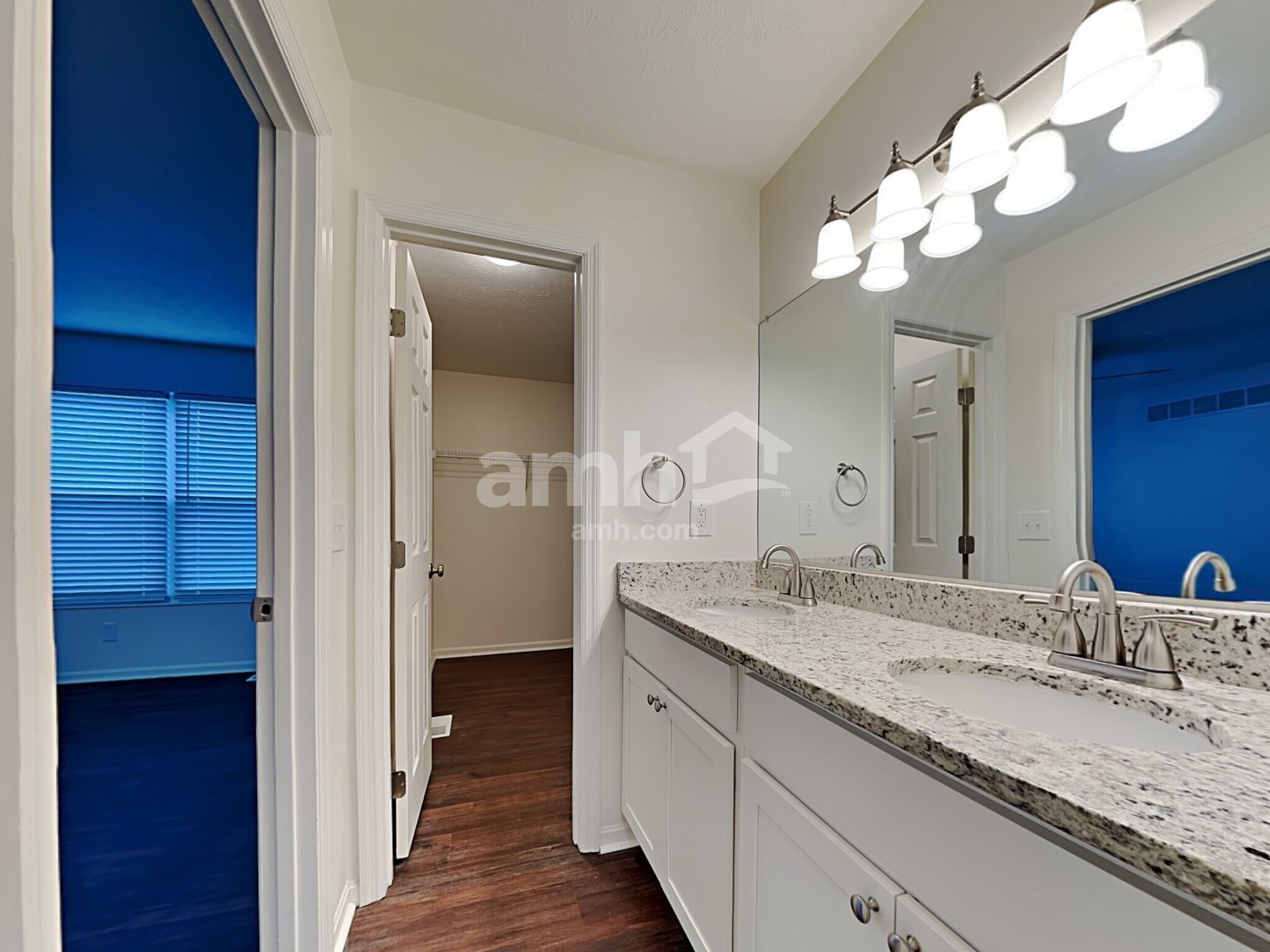 Building Photo - 15 Flamingo Ct