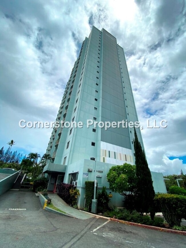 Building Photo - 98-1038-1038 Moanalua Rd