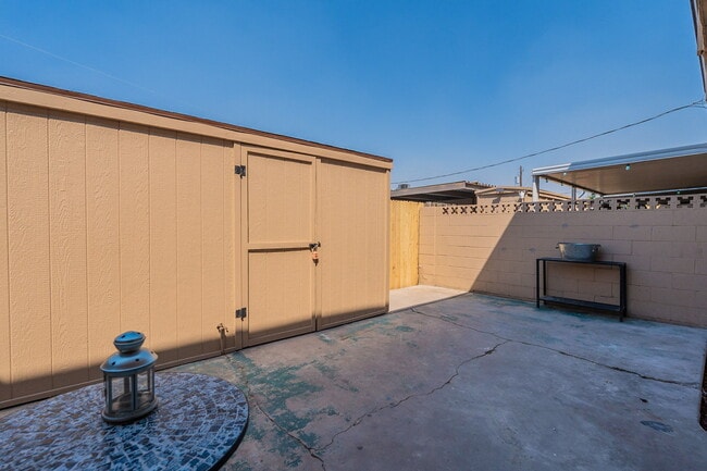 Building Photo - 6757 N 44th Ave