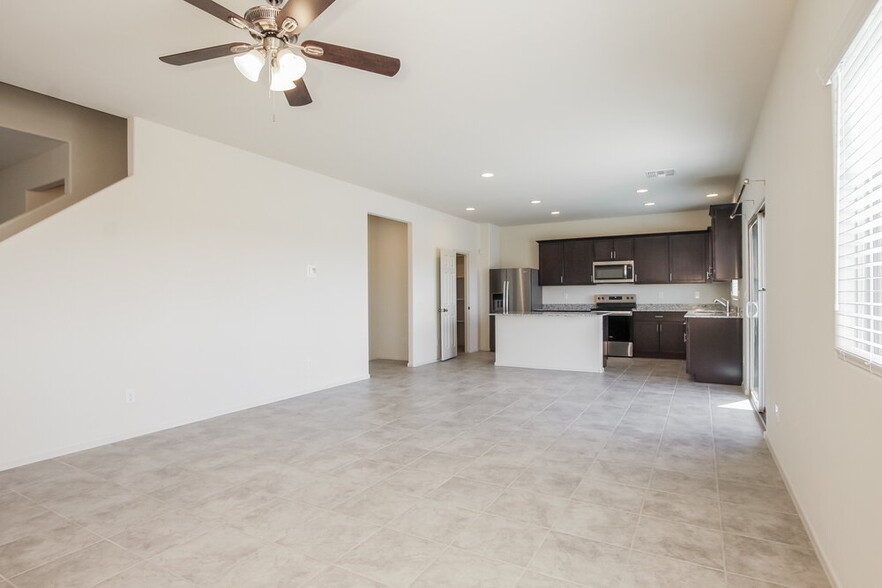 Building Photo - 24419 W Flores Dr