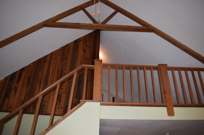 Building Photo - 220 Ridgeway Rd