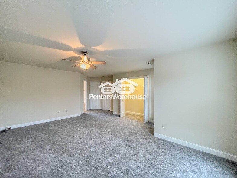 Building Photo - 1135 Arlynn Ln