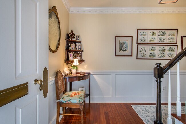 Building Photo - Immaculate Snee Farm Townhome for Rent!