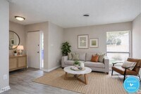 Building Photo - 2 Creekside Cir