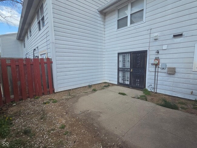 Building Photo - 3338 Tara Ln