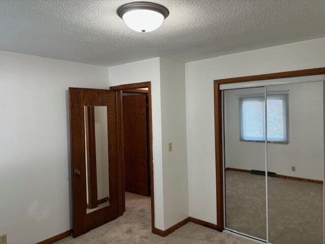 Building Photo - 1516 Avon St