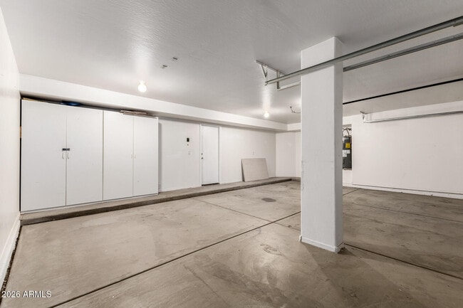 Building Photo - 1776 S 156th Ln