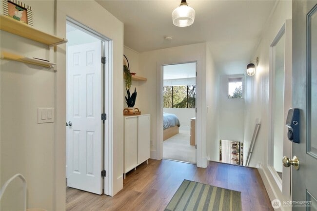 Building Photo - 6236 137th Pl NE