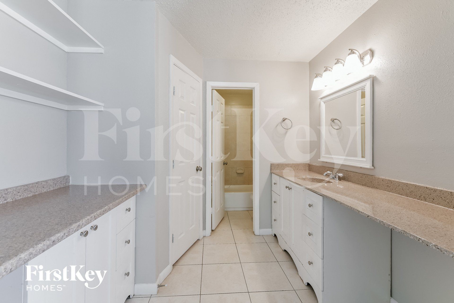 Building Photo - 17914 Holly Forest Dr