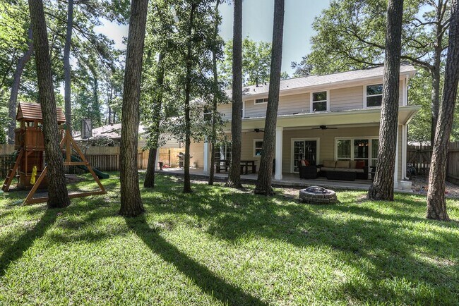 Building Photo - 24 Edgewood Forest Ct