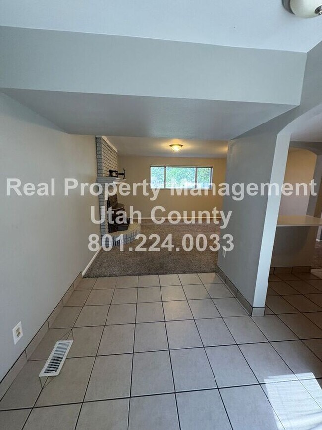 Building Photo - 1474 N 375 W