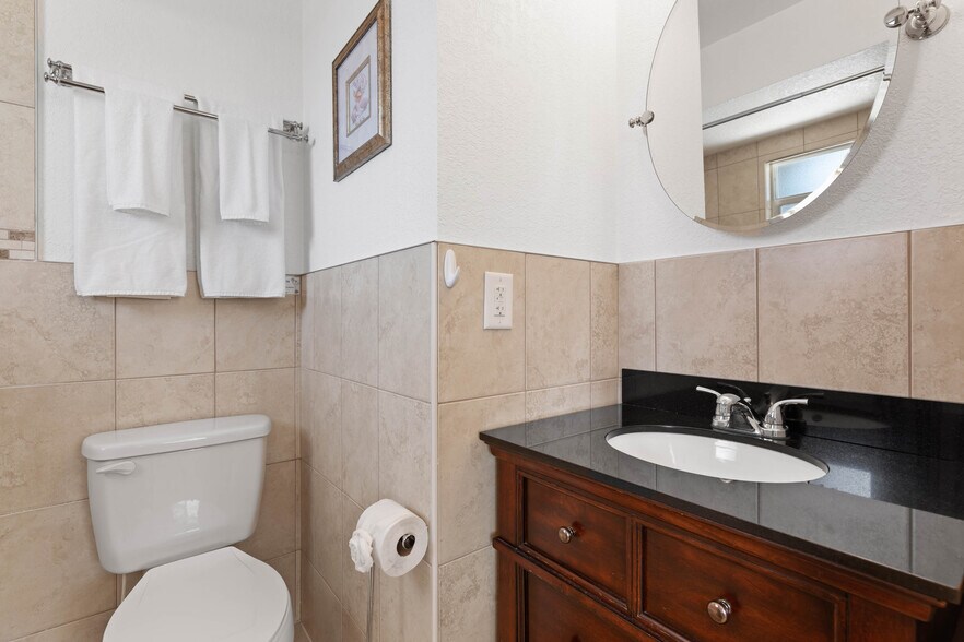 Building Photo - 314 SW 3rd Pl