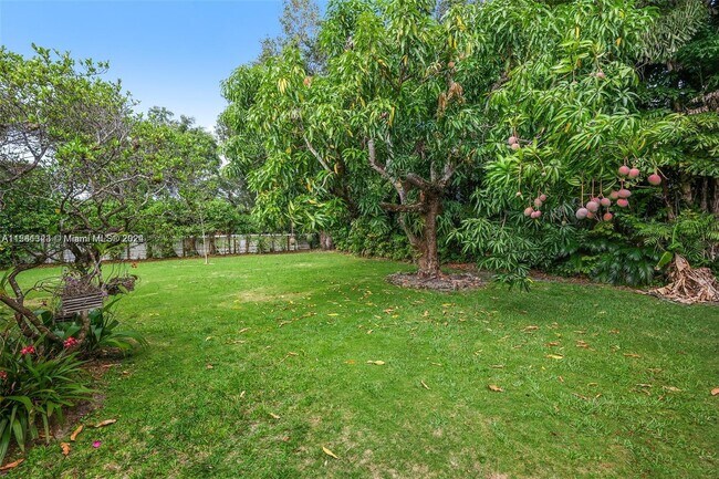 Building Photo - 7548 SW 58th Ave