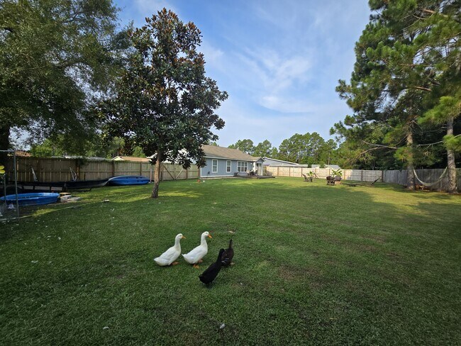 Building Photo - 130 Dellwood Pl
