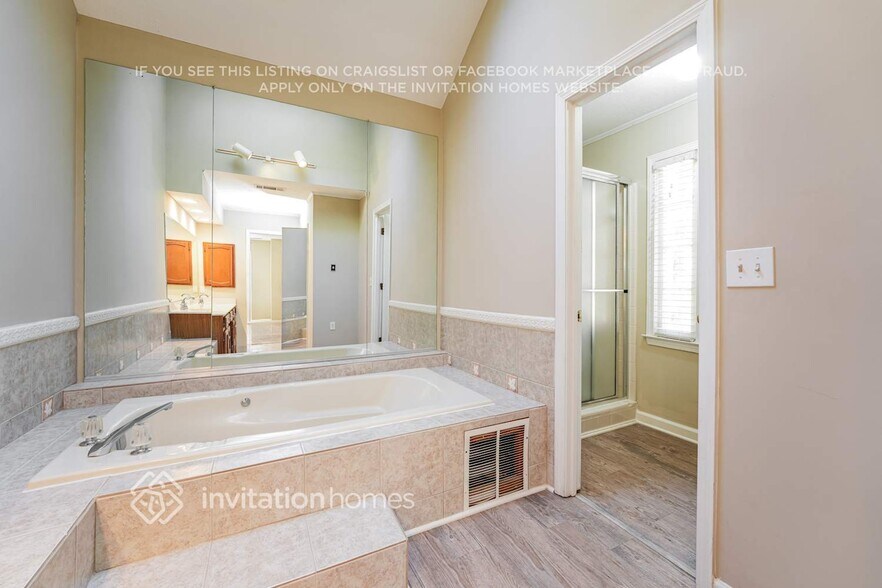 Building Photo - 2069 Plantation Rd