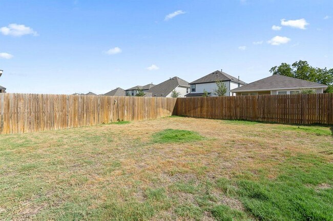 Building Photo - 12104 Cimaizon Dr
