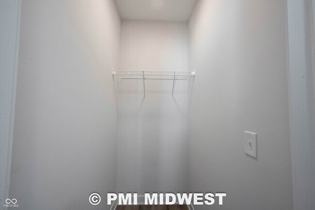 Building Photo - 1523 E Market St