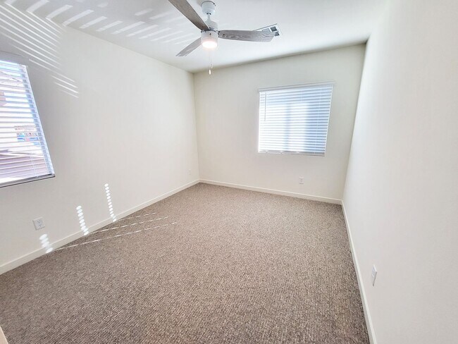 Building Photo - House for Rent in Summerlin Call or Text f...