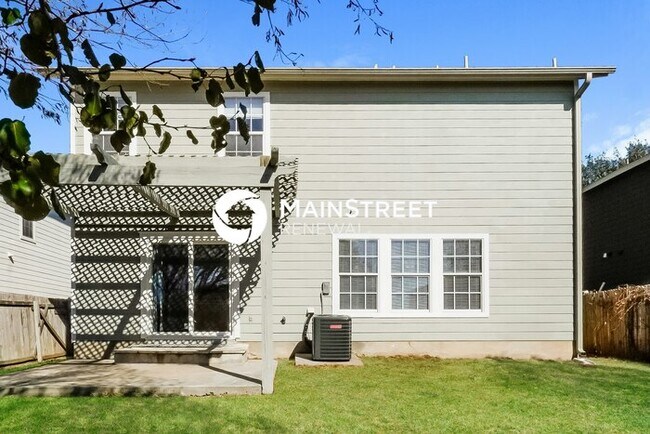 Building Photo - 3 Bedroom Pet-Friendly Home in Del Valle, TX with Main Street Renewal