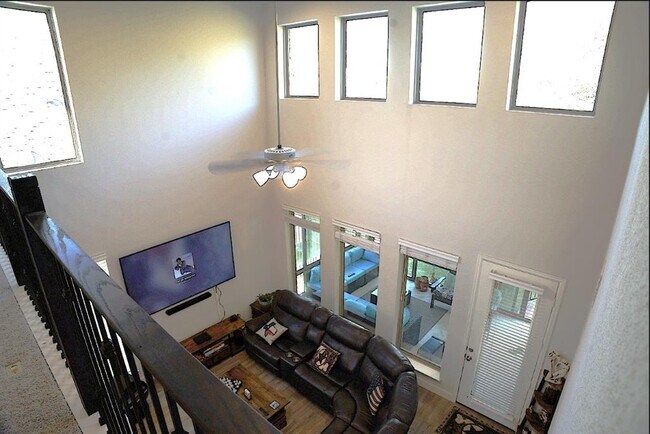 Building Photo - 284 Kimble Creek Lp