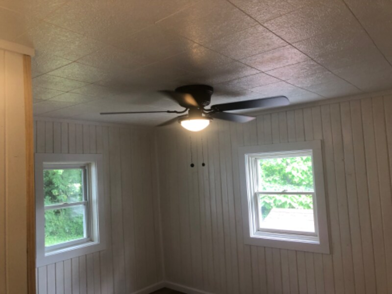 Building Photo - 133 Lakeside Dr