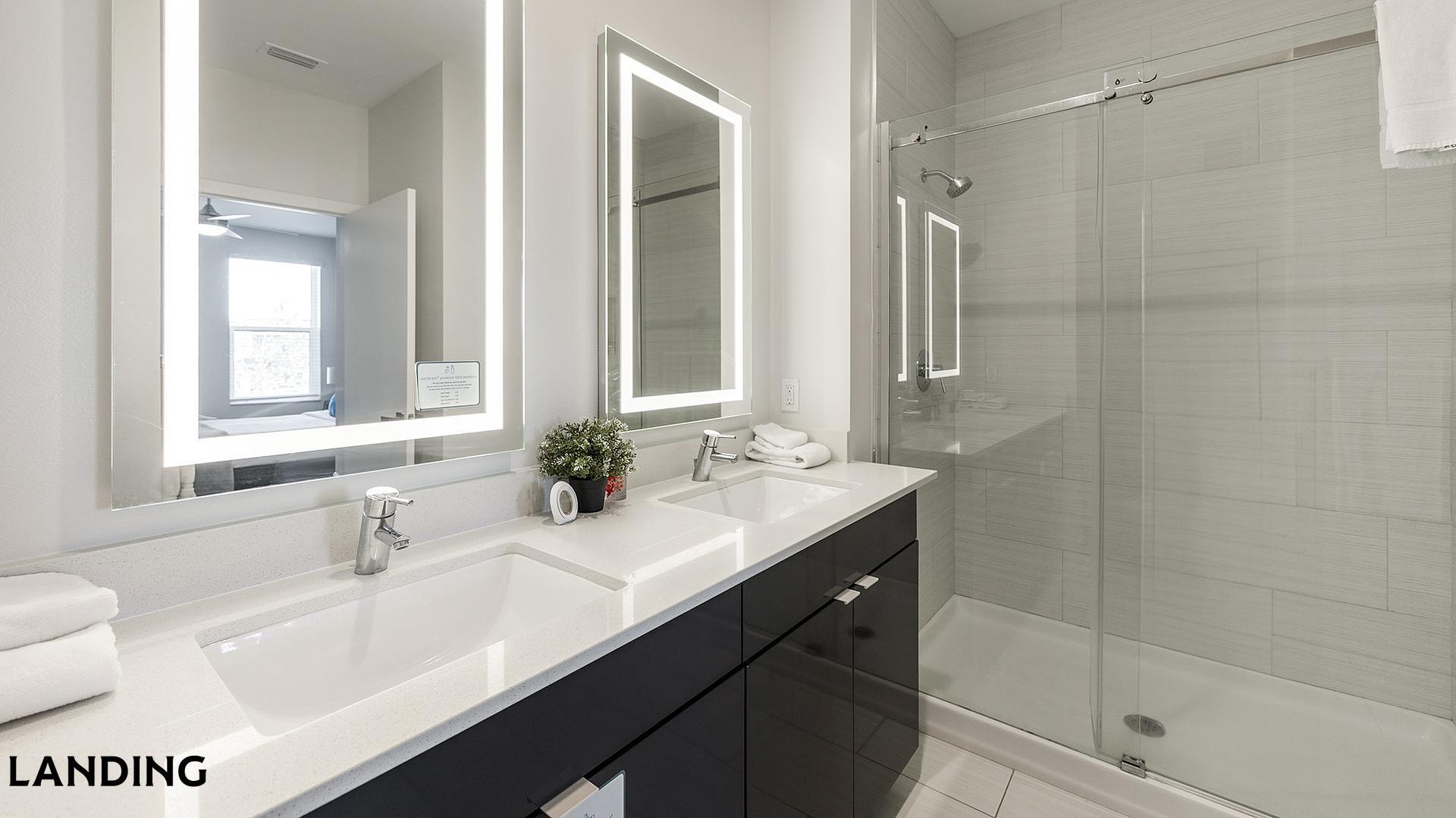 Building Photo - 4950 W Prescott St