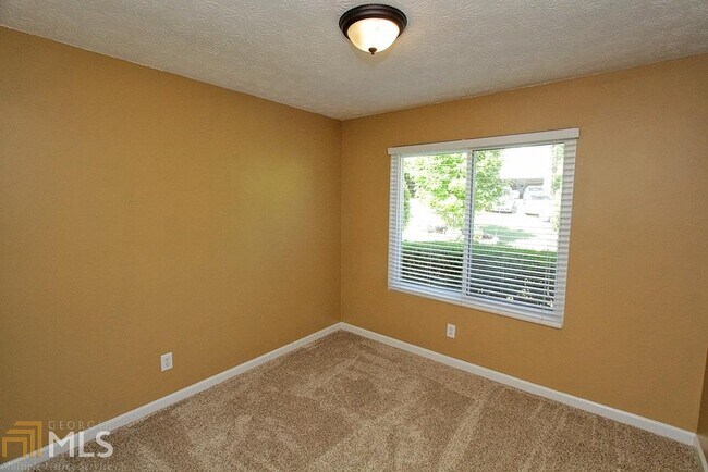 Building Photo - 2979 Sentinel Cir