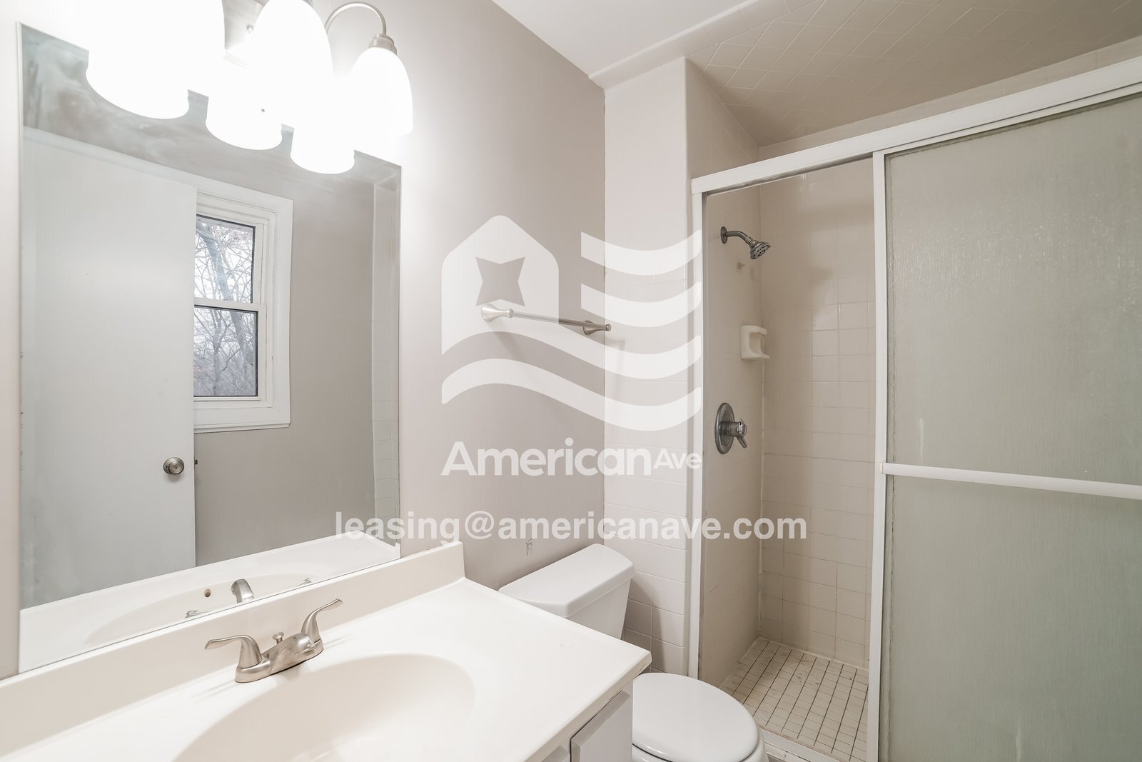 Building Photo - 6619 N Greenmont Rd