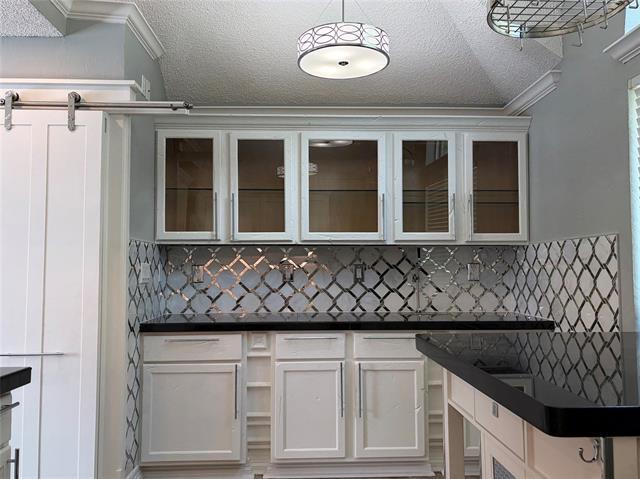 Building Photo - 1902 High Meadow Dr