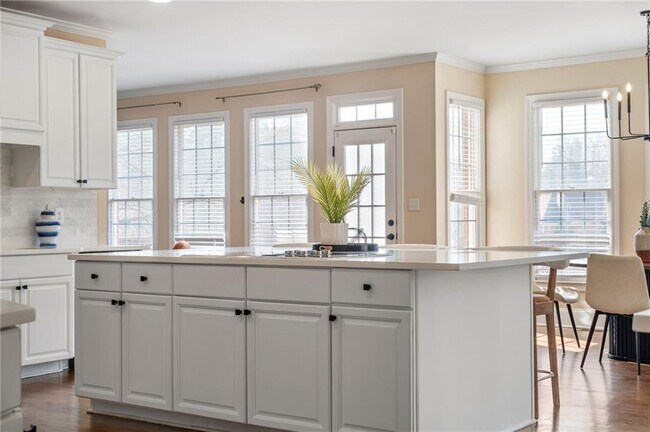 Building Photo - 870 Longstone Landing