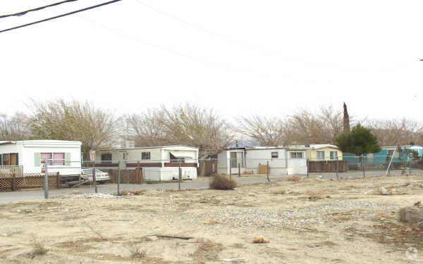 Building Photo - Joshua View Mobile Home Park