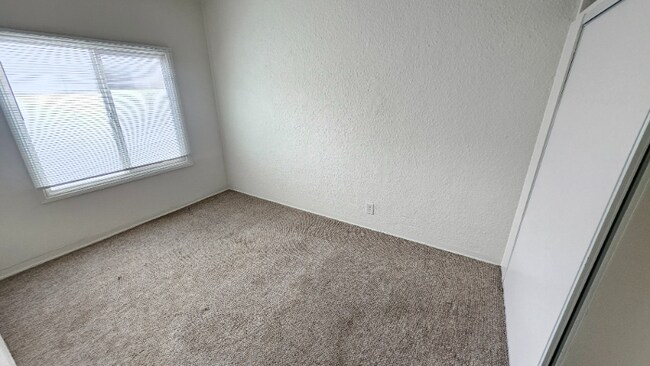 Building Photo - 228 S Tower Dr