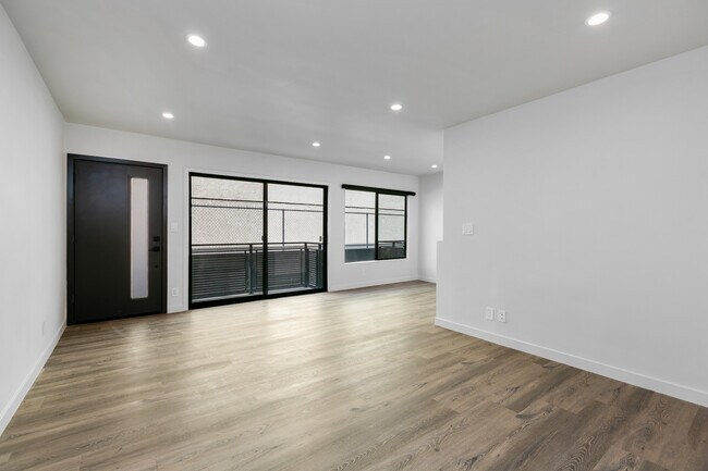 Building Photo - 3622 Keystone Ave