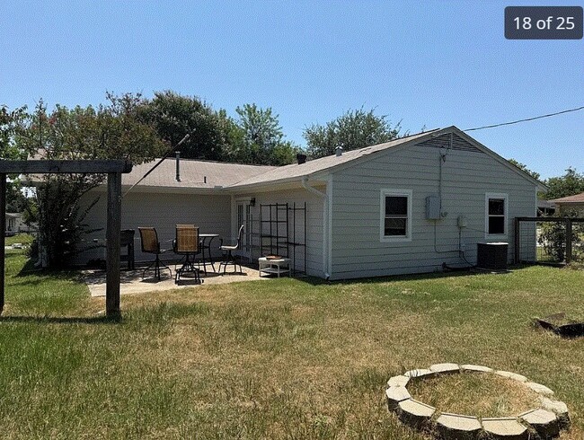 Building Photo - 1101 Taurus Cir