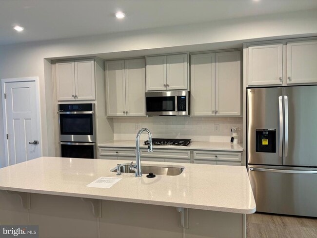 Building Photo - 88 Rosemary Wy