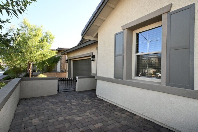 Building Photo - 340 Cadence Vista Dr