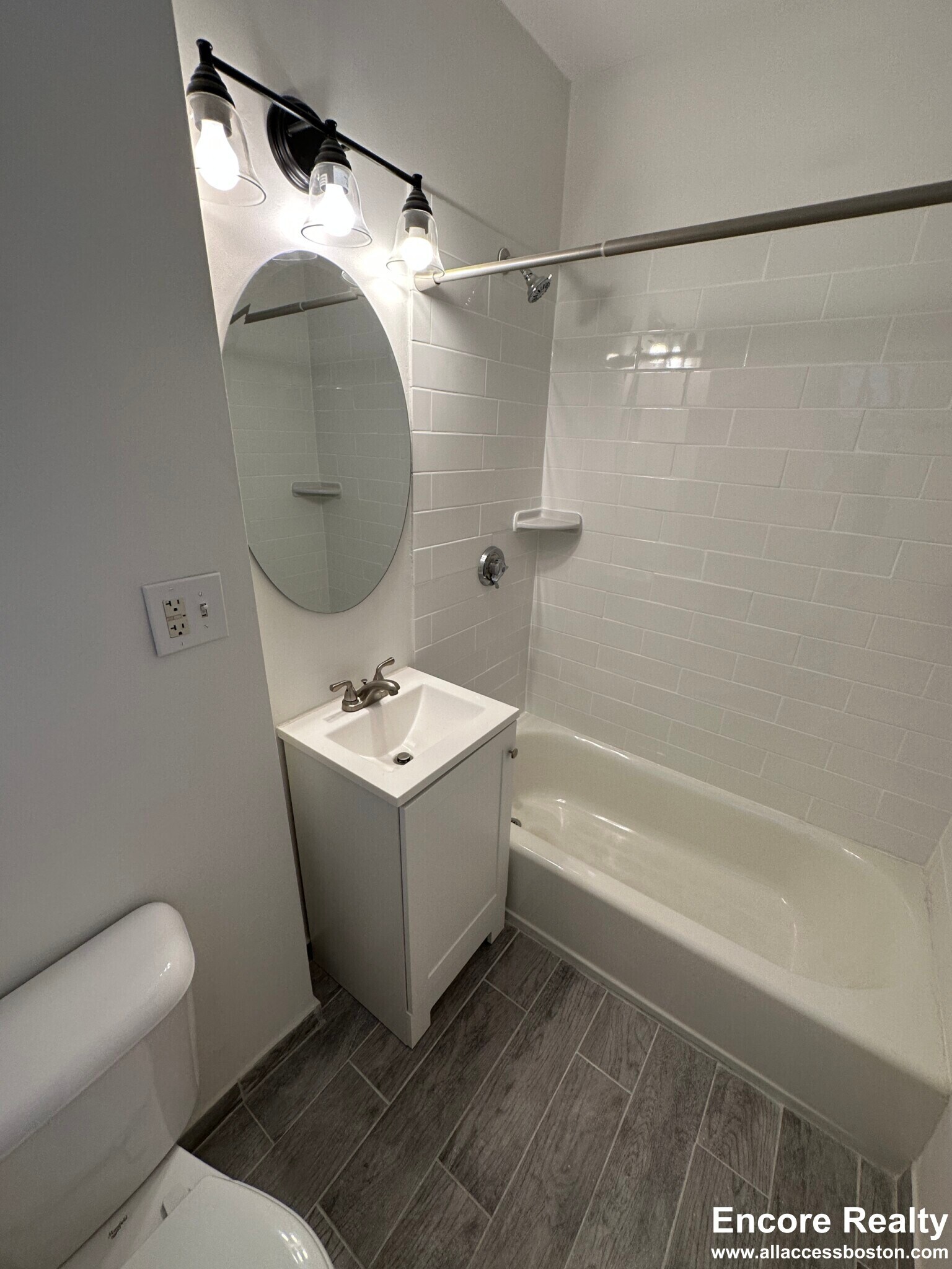 Building Photo - 38 Hemenway St