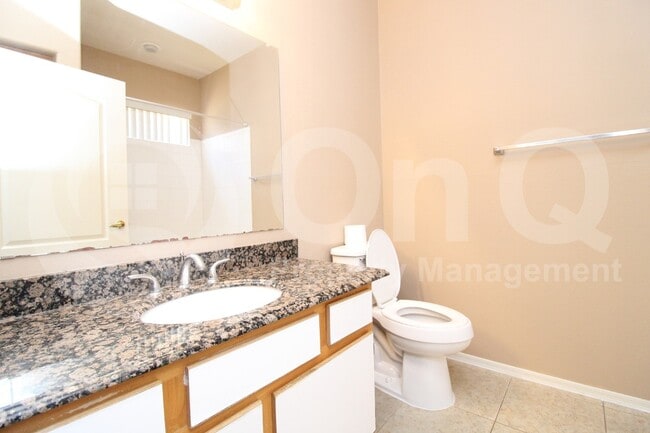 Building Photo - 2929 W Yorkshire Dr