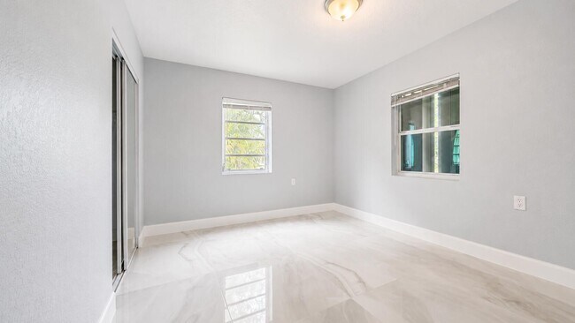 Building Photo - 4894 Cyprus Ln